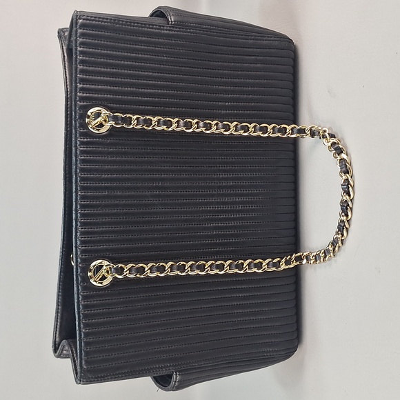 Henri Bendel No 7 Black Leather Tote Bag Quilted Vertical Chain E/W East West - Picture 3 of 16